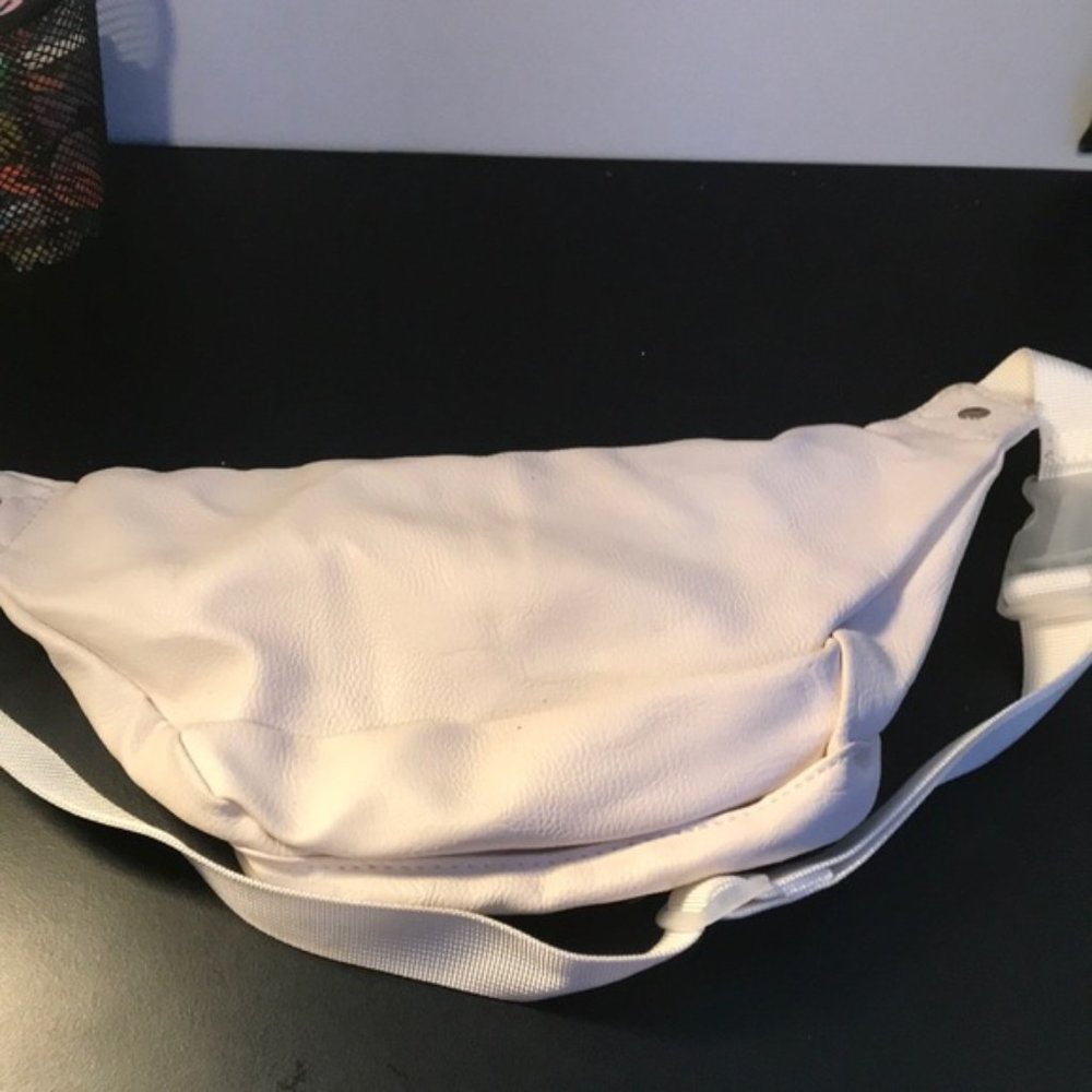 Fanny pack - Picture 4 of 4